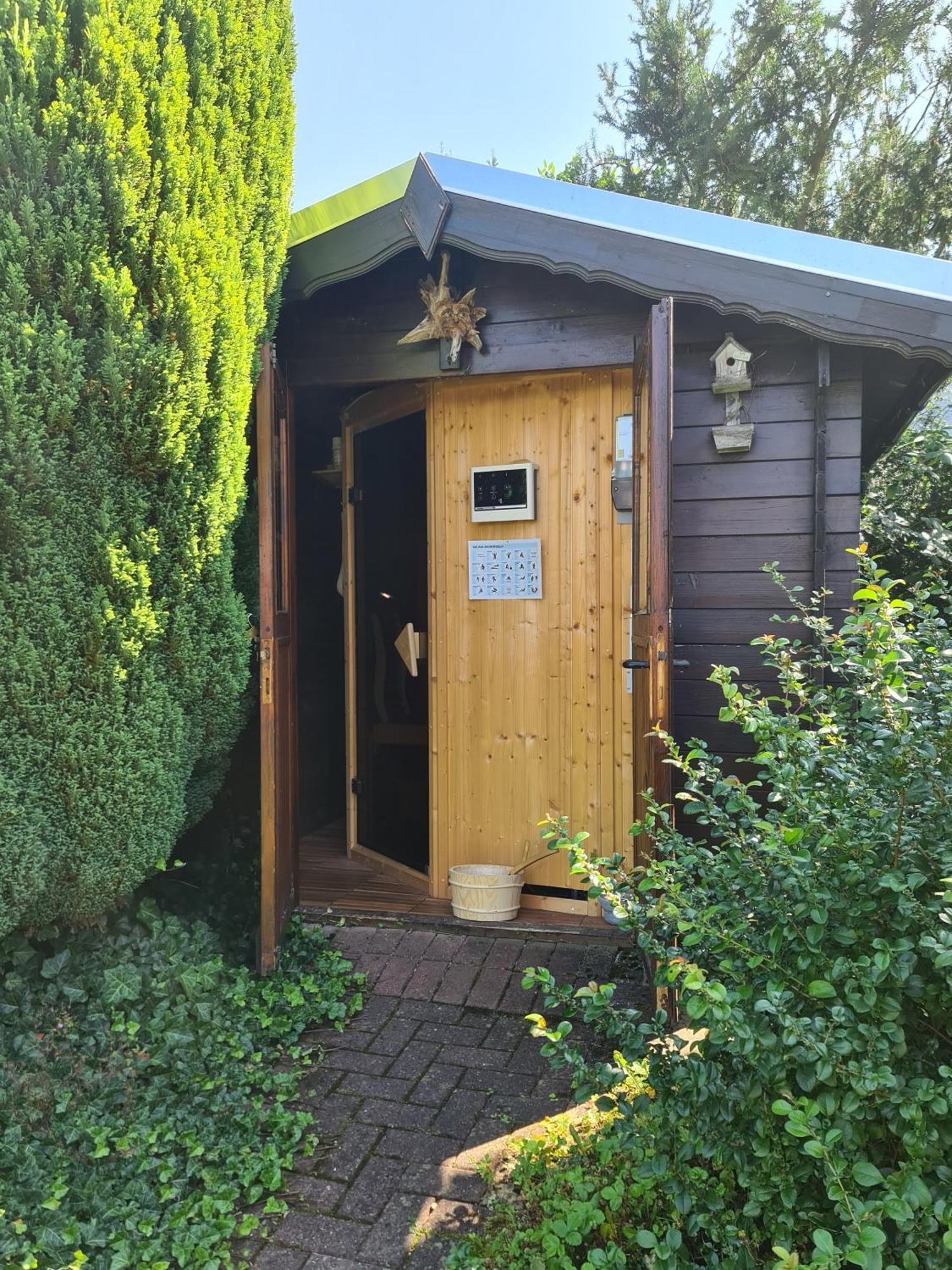 Haus Rosengarten Mit Sauna Bad Wunnenberg Exterior photo
